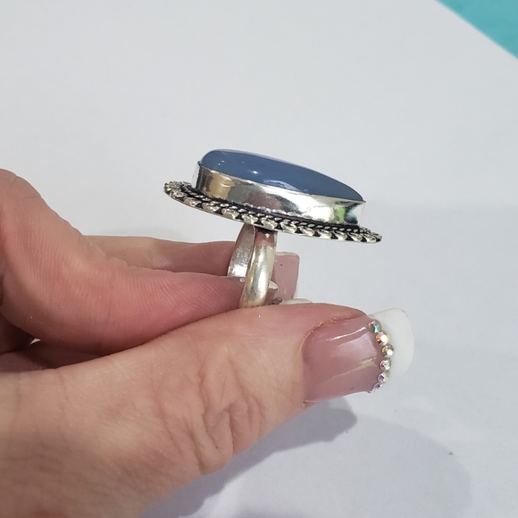 Chalcedony 925 Silver Vintage Style Ring - Picture 3 of 13